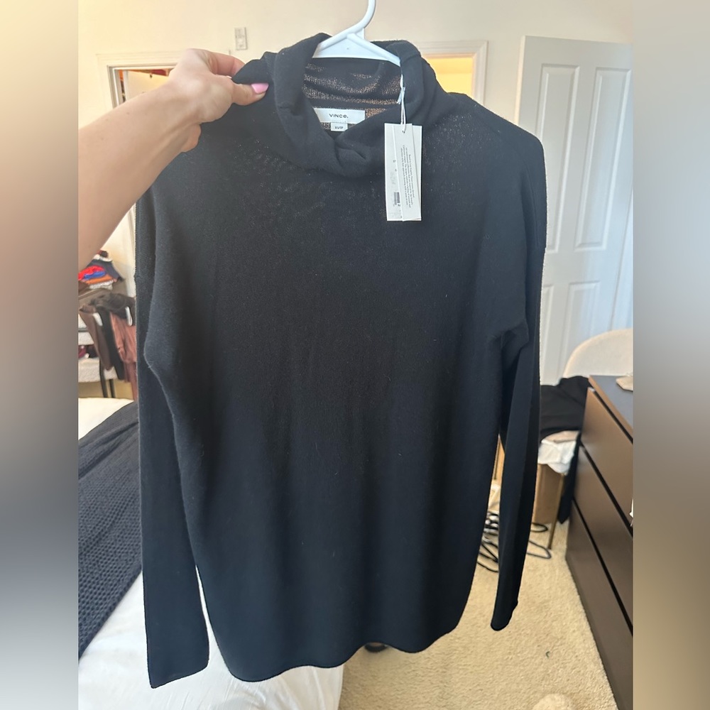 Vince long sleeve black sweater